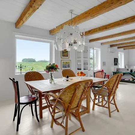 Lovely In With Kitchen *